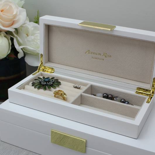 White/Gold Lacquer Jewelry Box