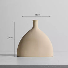Charger l&#39;image dans la visionneuse de la galerie, Modern Minimalistic Ceramic Vase A
